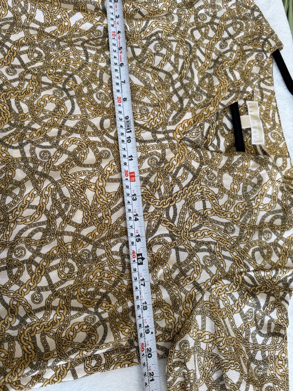 Michael Kors Chain Print Blouse Gold Cream V-Neck Tie Sleeve Top Size M - Picture 9 of 9